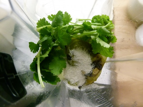 Tomatillo sauce ingredients in the blender