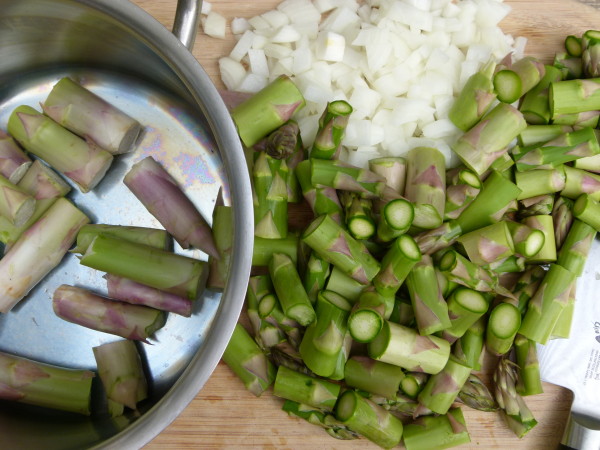 woody ends in a pot for asparagus stock