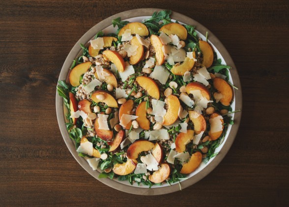 arugula and farro salad with peaches