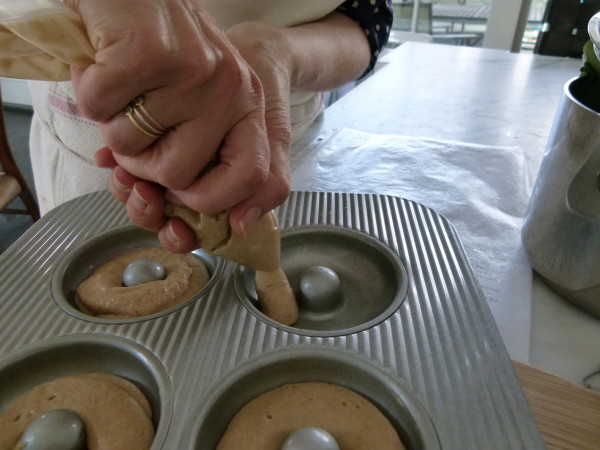 put the batter in a ziploc bag and snip the corner