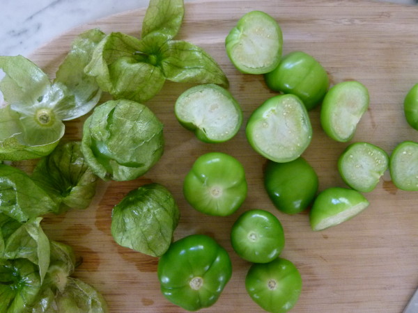 prepping tomatillos