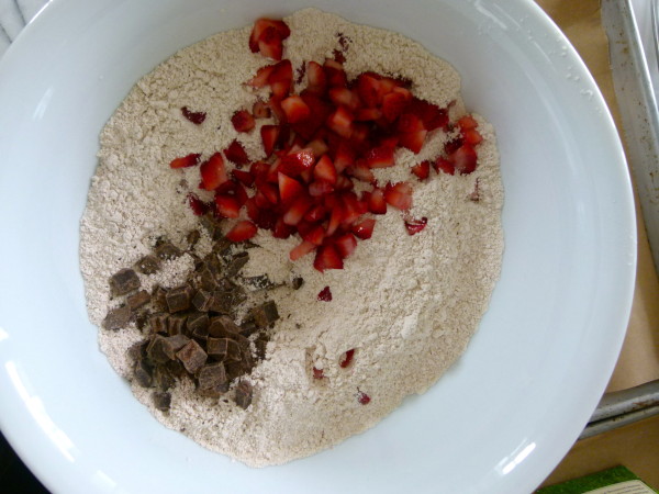 mix dry ingredients with diced strawberries and dark chocolate