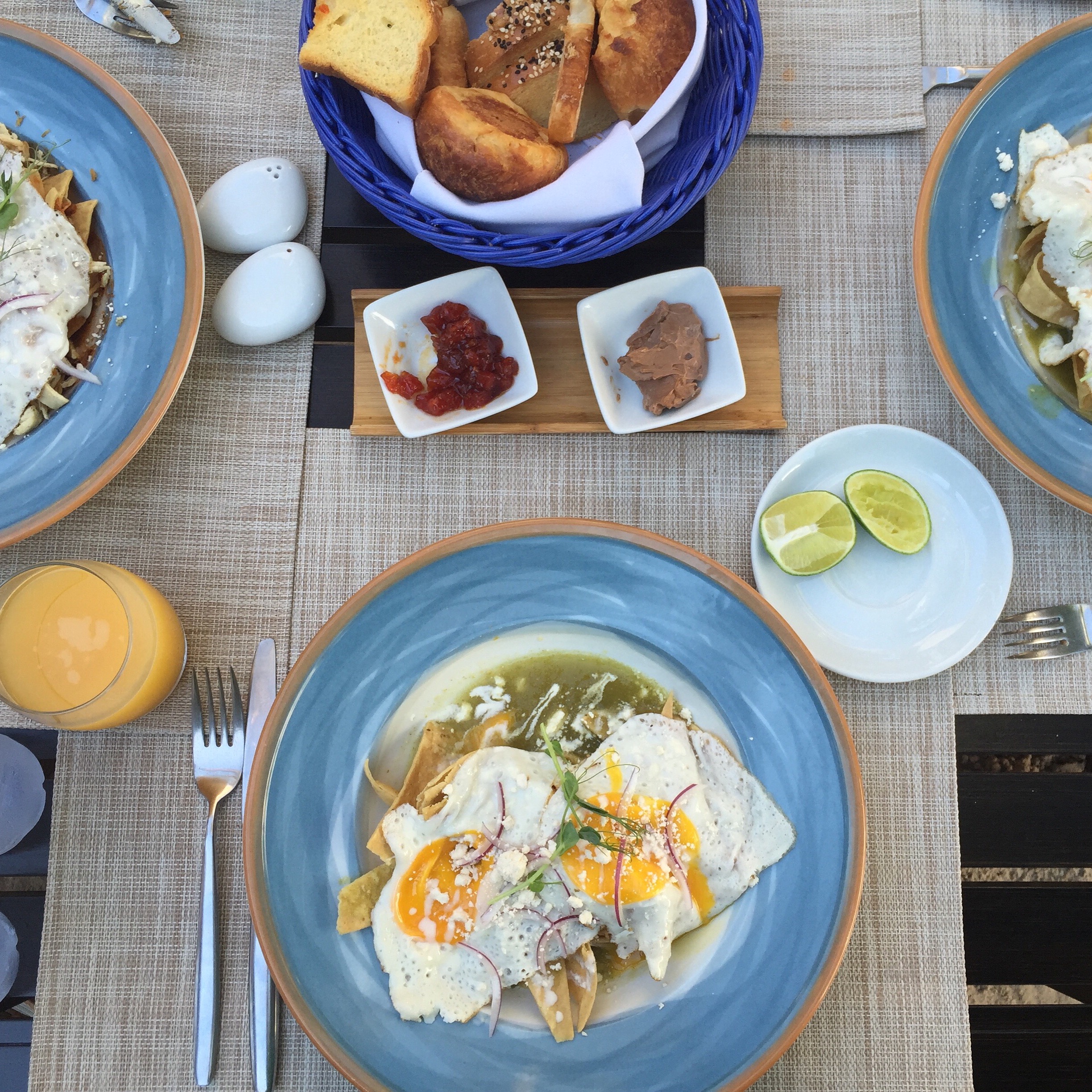 How to Cook Scrambled Eggs in a Stainless Steel Pan (Video