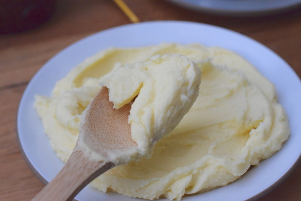 perfect thanksgiving mashed potatoes | pamela salzman