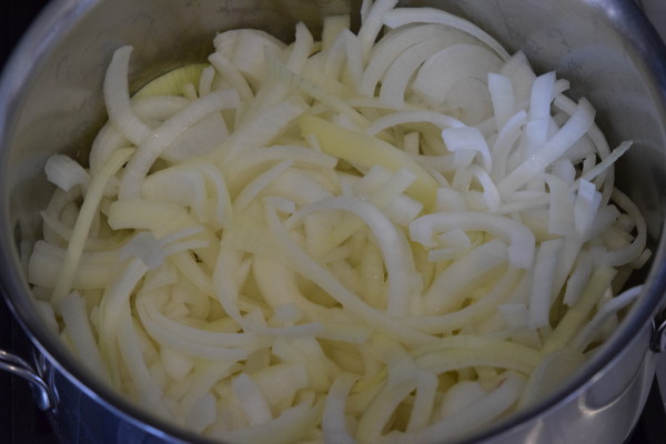 lots of sliced onions