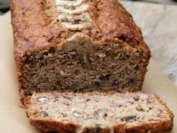 banana bread with almond pulp