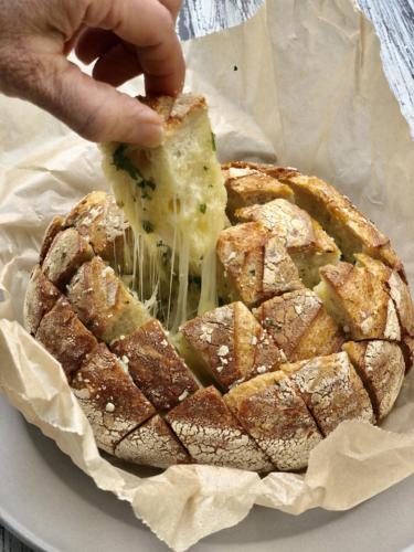 cheesy pull apart bread | pamela salzman